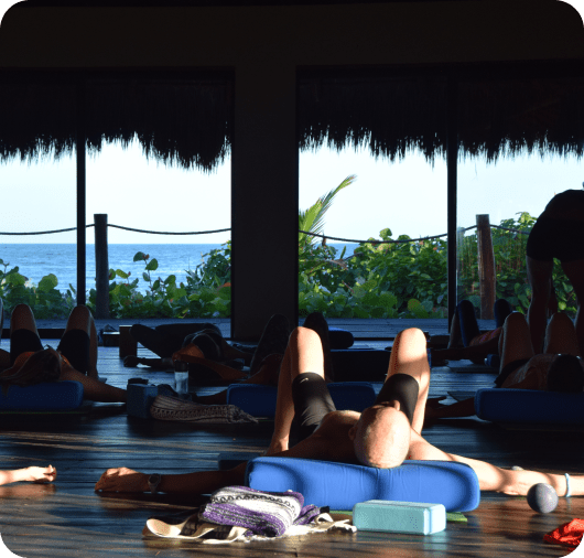Studio Yoga, vue sur mer - slider